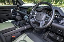 2024 Land Rover Defender 130 D300 X-Dynamic SE