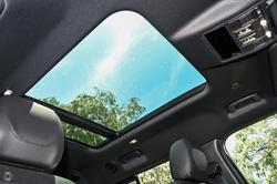 2024 Land Rover Defender 130 D300 X-Dynamic SE