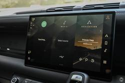 2024 Land Rover Defender 130 D300 X-Dynamic SE