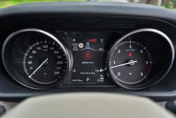 2020 Land Rover Discovery SD6 SE