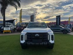 2025 LDV D90 Executive