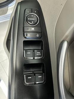 2018 Kia Carnival S YP MY19 Silky Silver