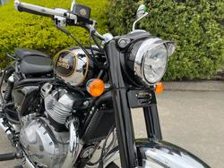 2025 Royal Enfield CLASSIC 650 Black