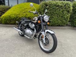 2025 Royal Enfield CLASSIC 650 Black