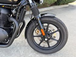 2026 Royal Enfield INTERCEPTOR 650 E5 CLASSIC Black