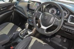 2023 Suzuki S-Cross ALLGRIP Prestige