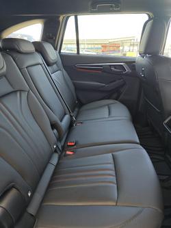 2025 Isuzu MU-X X-TERRAIN MY25.5 4X4 Dual Range Moonstone White