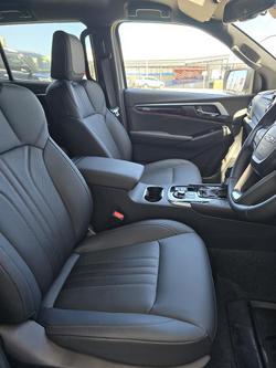 2025 Isuzu MU-X X-TERRAIN MY25.5 4X4 Dual Range Moonstone White