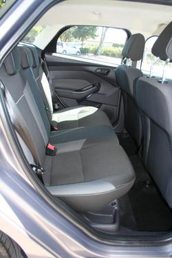 2012 Ford Focus Ambiente LW Lunar Sky