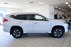 2024 Mitsubishi Pajero Sport Exceed