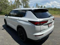 2023 Mitsubishi Outlander LS Black Edition