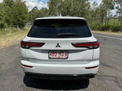 2023 Mitsubishi Outlander LS Black Edition