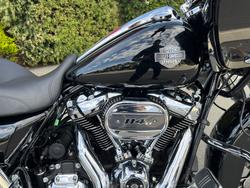 2022 HARLEY-DAVIDSON FLTRXS ROAD GLIDE SPECIAL BLACK