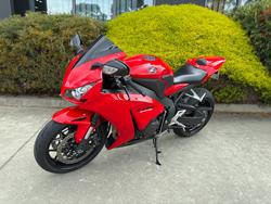 2013 Honda CBR1000RR (FIREBLADE) Red