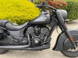 2019 Indian CHIEF DARK HORSE ThunderBLACKSmoke