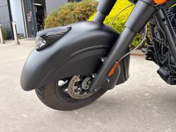 2019 Indian CHIEF DARK HORSE ThunderBLACKSmoke