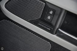 2023 Land Rover Defender 110 P400e X-Dynamic SE