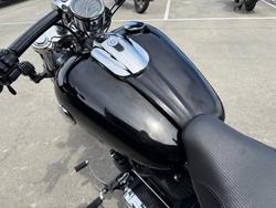 2014 HARLEY-DAVIDSON BREAKOUT Orange