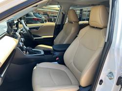 2024 Toyota RAV4 Cruiser MXAA52R Glacier White