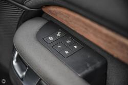 2018 Land Rover Discovery TD6 HSE