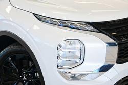 2024 Mitsubishi Outlander Black Edition