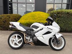 Honda VFR800F (VFR800FI)