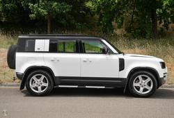 2020 Land Rover Defender 110 D240 SE