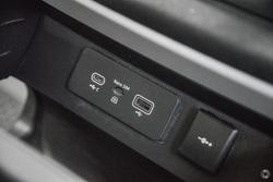 2020 Land Rover Defender 110 D240 SE