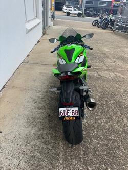 2025 Kawasaki NINJA ZX-10R GREEN