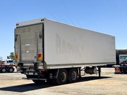 2006 FTE Bogie Axle 16 Pallet Fridge Trailer