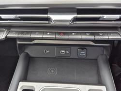 2025 MG MGU9 Explore Pro EKK1C MY25 4X4 Dual Range Alpine White