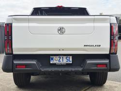 2025 MG MGU9 Explore Pro EKK1C MY25 4X4 Dual Range Alpine White