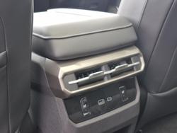 2025 MG MGU9 Explore Pro EKK1C MY25 4X4 Dual Range Alpine White