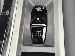 2025 MG MGU9 Explore Pro EKK1C MY25 4X4 Dual Range Alpine White