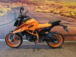 2024 KTM 390 Duke Duke Orange
