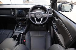 2025 Mazda BT-50 GT