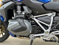 2024 BMW Motorrad R 1250 R BLUE