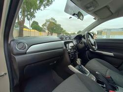2016 Suzuki Vitara RT-S LY Savannah Ivory