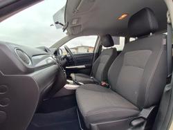 2016 Suzuki Vitara RT-S LY Savannah Ivory