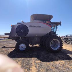 2022 Gleaner S97 Harvester & 40' Gleaner Front