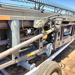 2022 Gleaner S97 Harvester & 40' Gleaner Front