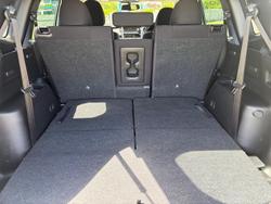 2022 Mitsubishi Outlander LS