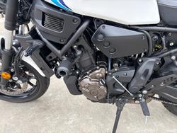 2024 Yamaha XSR700 WHITE/BLAC