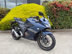 2024 Suzuki GIXXER Hunter Green