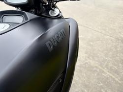 2015 DUCATI DIAVEL Black