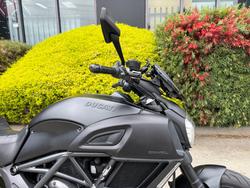 2015 DUCATI DIAVEL Black