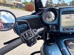 2022 Indian CHIEFTAIN DARK HORSE BLUE SLATE METALLIC