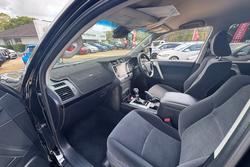 2023 Toyota Landcruiser Prado GXL