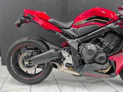 2023 Honda CBR650R Red