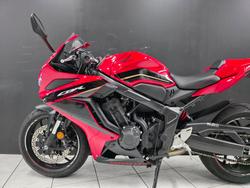 2023 Honda CBR650R Red